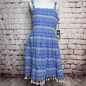 NWT sz12 Vince Camuto Blue and White Embroidered Geometric Midi Dress w tassels